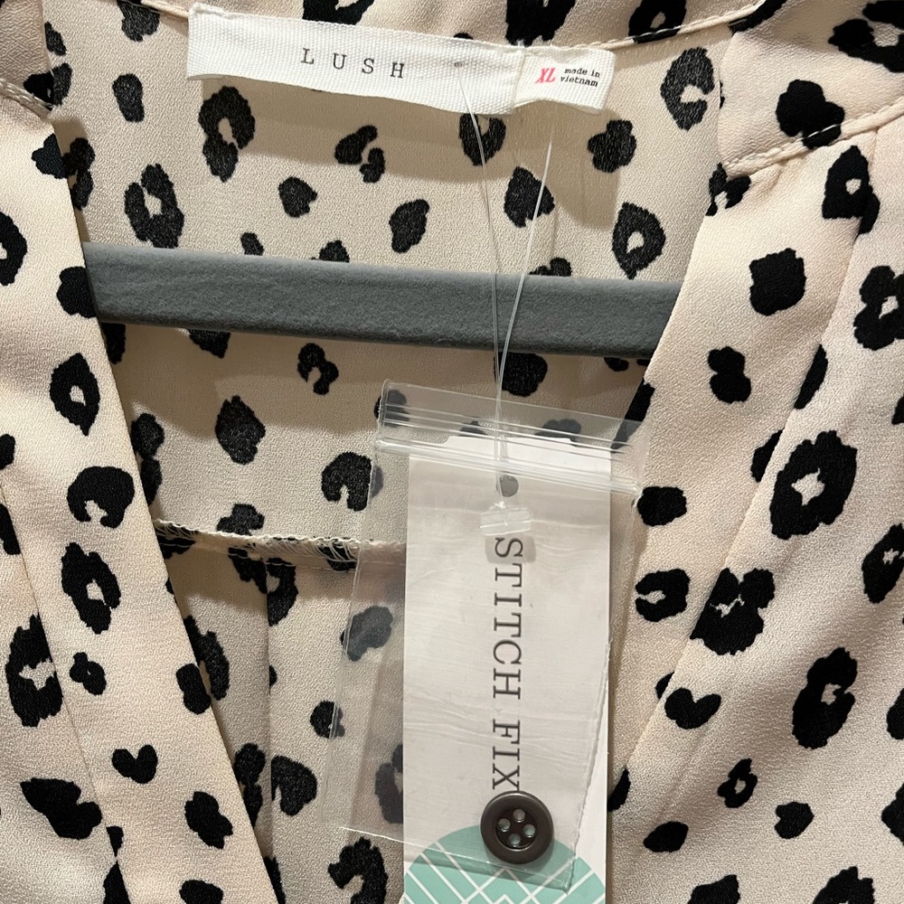 Lush white and black animal print dress top Stitch Fix sz XL NWT